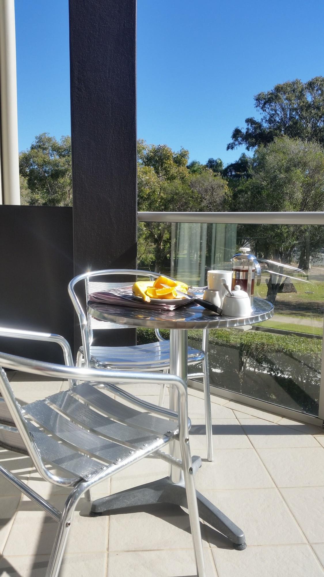 La Vida On Anzac Aparthotel Redcliffe Exterior photo