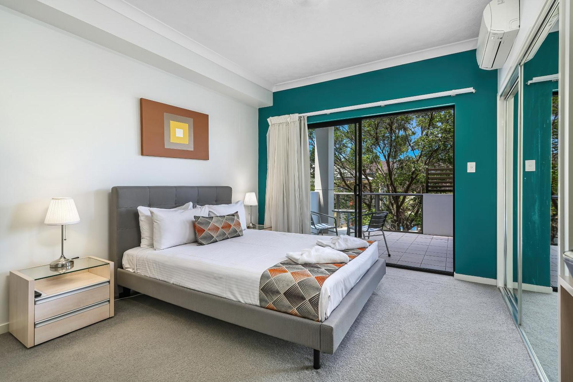 La Vida On Anzac Aparthotel Redcliffe Exterior photo