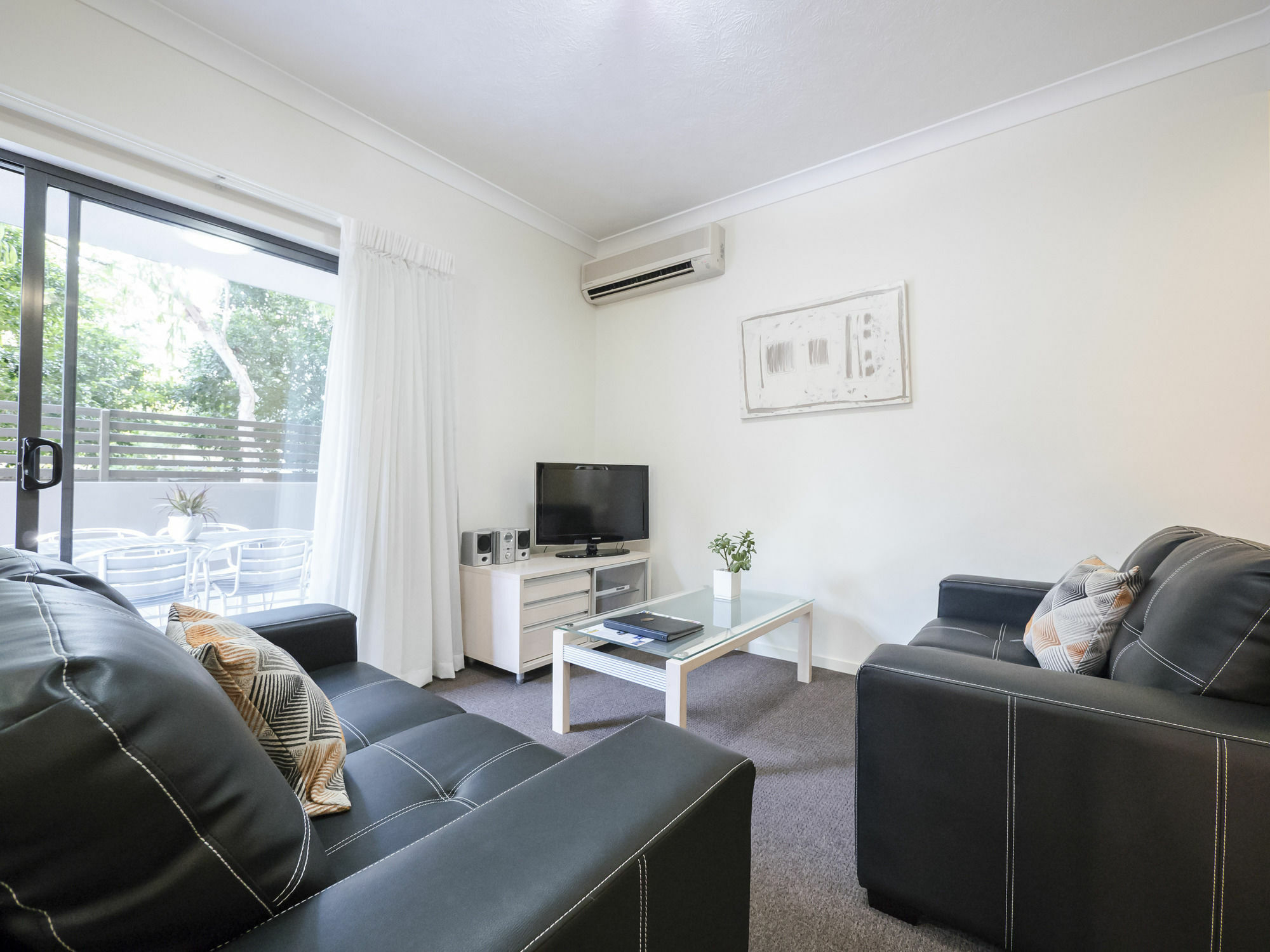 La Vida On Anzac Aparthotel Redcliffe Exterior photo
